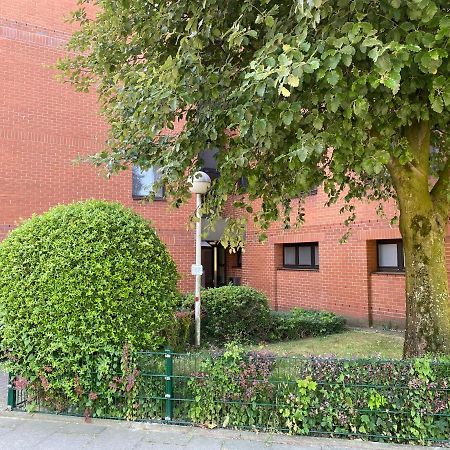 Schoene Wohnung Mit Rheinblick/Duesseldorf/Neuss/Messe Zewnętrze zdjęcie