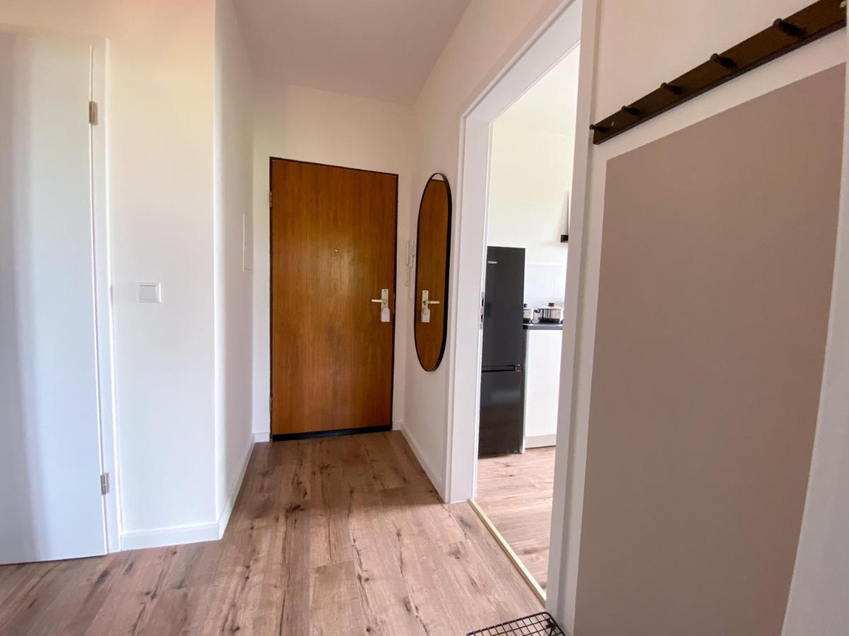 Schoene Wohnung Mit Rheinblick/Duesseldorf/Neuss/Messe Zewnętrze zdjęcie