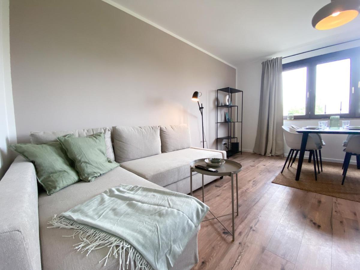 Schoene Wohnung Mit Rheinblick/Duesseldorf/Neuss/Messe Zewnętrze zdjęcie